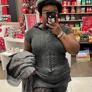 Meet your Posher, Hale